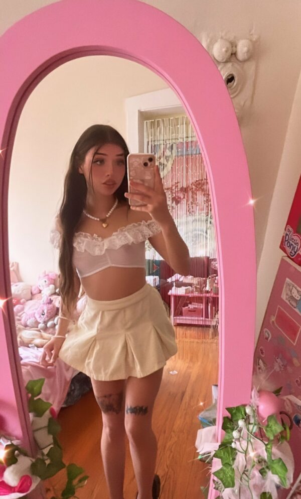 Molly - Image 4
