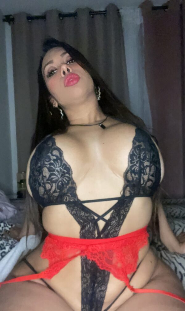 Alexandra - Image 6