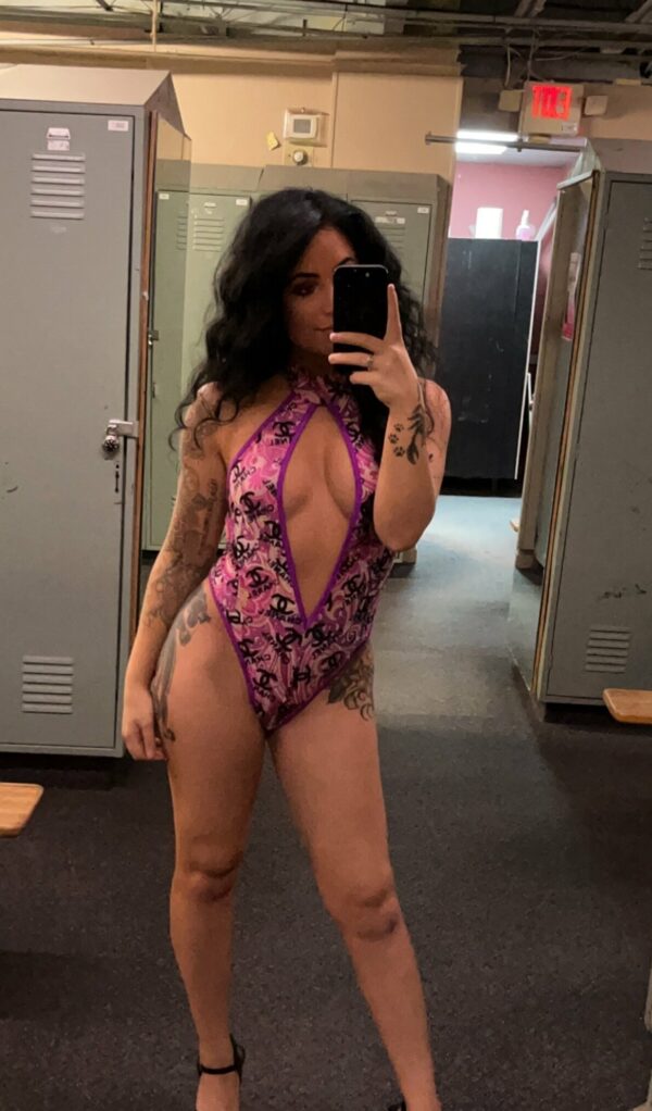 Violet - Image 6