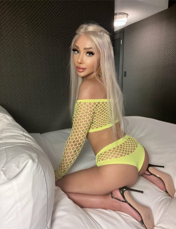 Juliana - Image 3