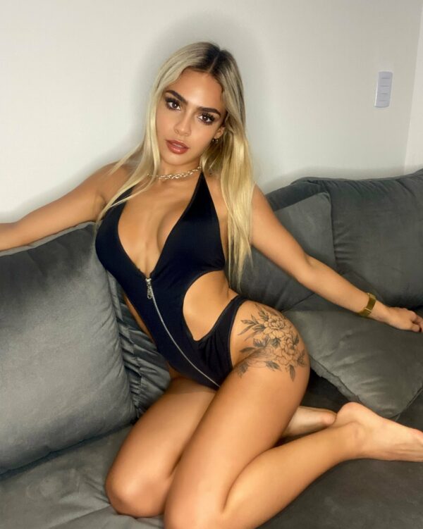 Ryleigh - Image 2